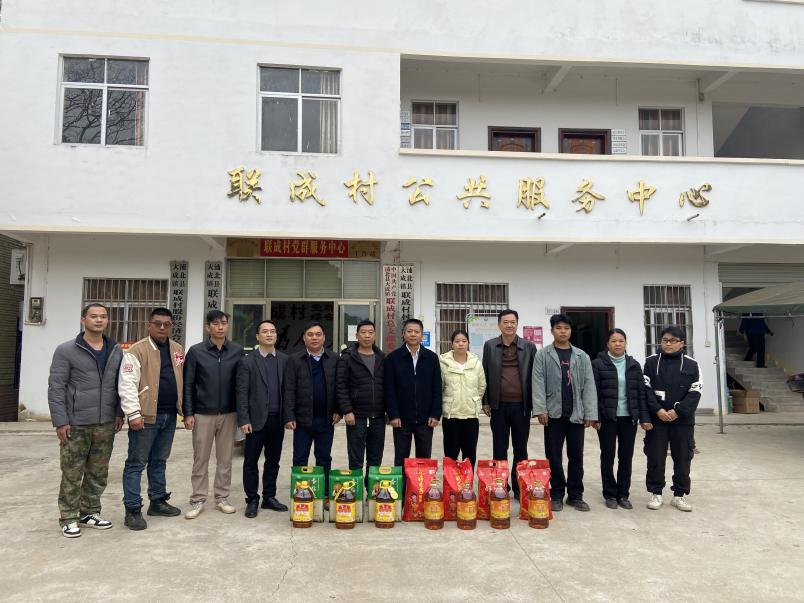 慰问暖人心，关怀传党情